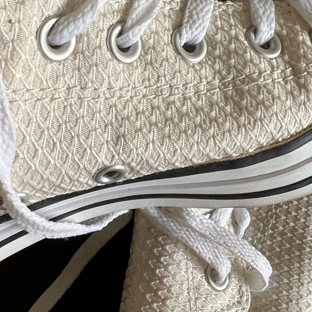 Converse Chuck Taylor All Star Ox Sneaker, 555857F, Men’s Size 8.5/Women’s 10 - Picture 8 of 9